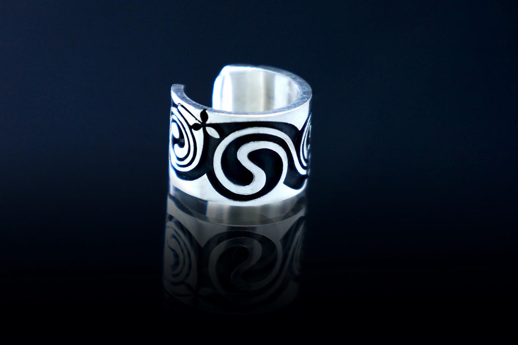 Celtic fantasy style silver ear cuff handmade jewelry