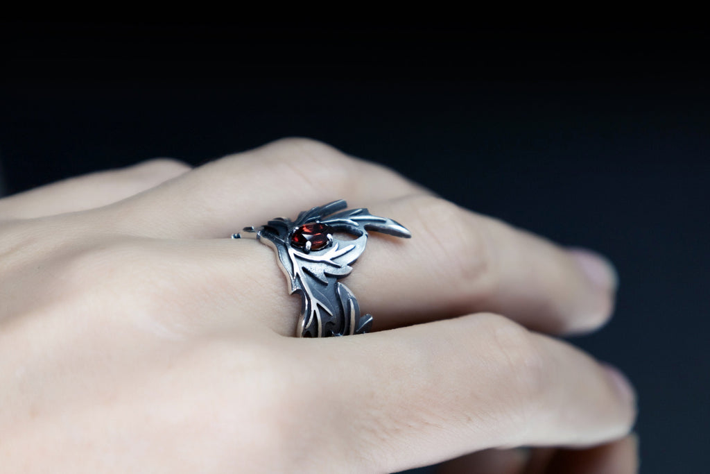 Wormwood crown leaf ring, silver and garnet