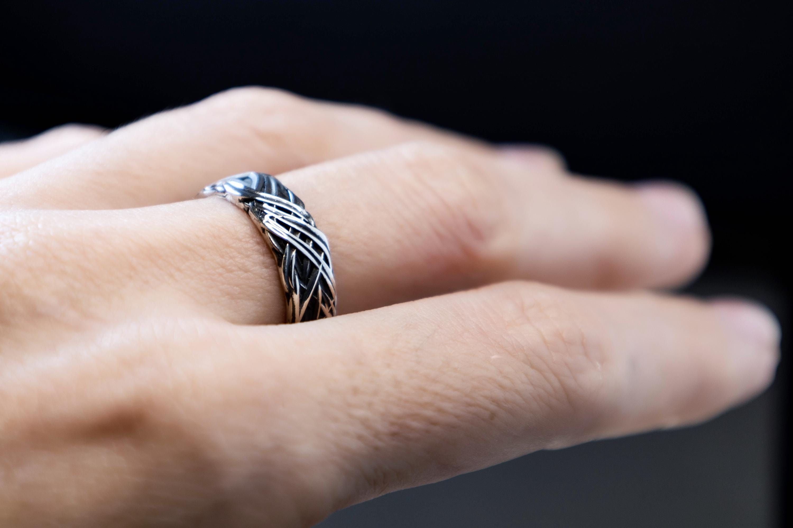 minimalist botanical silver band