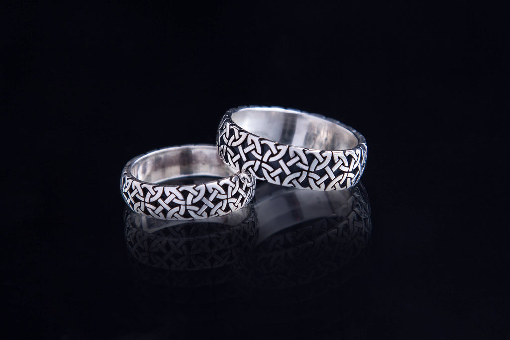Pair of Celtic knot silver 925 wedding rings