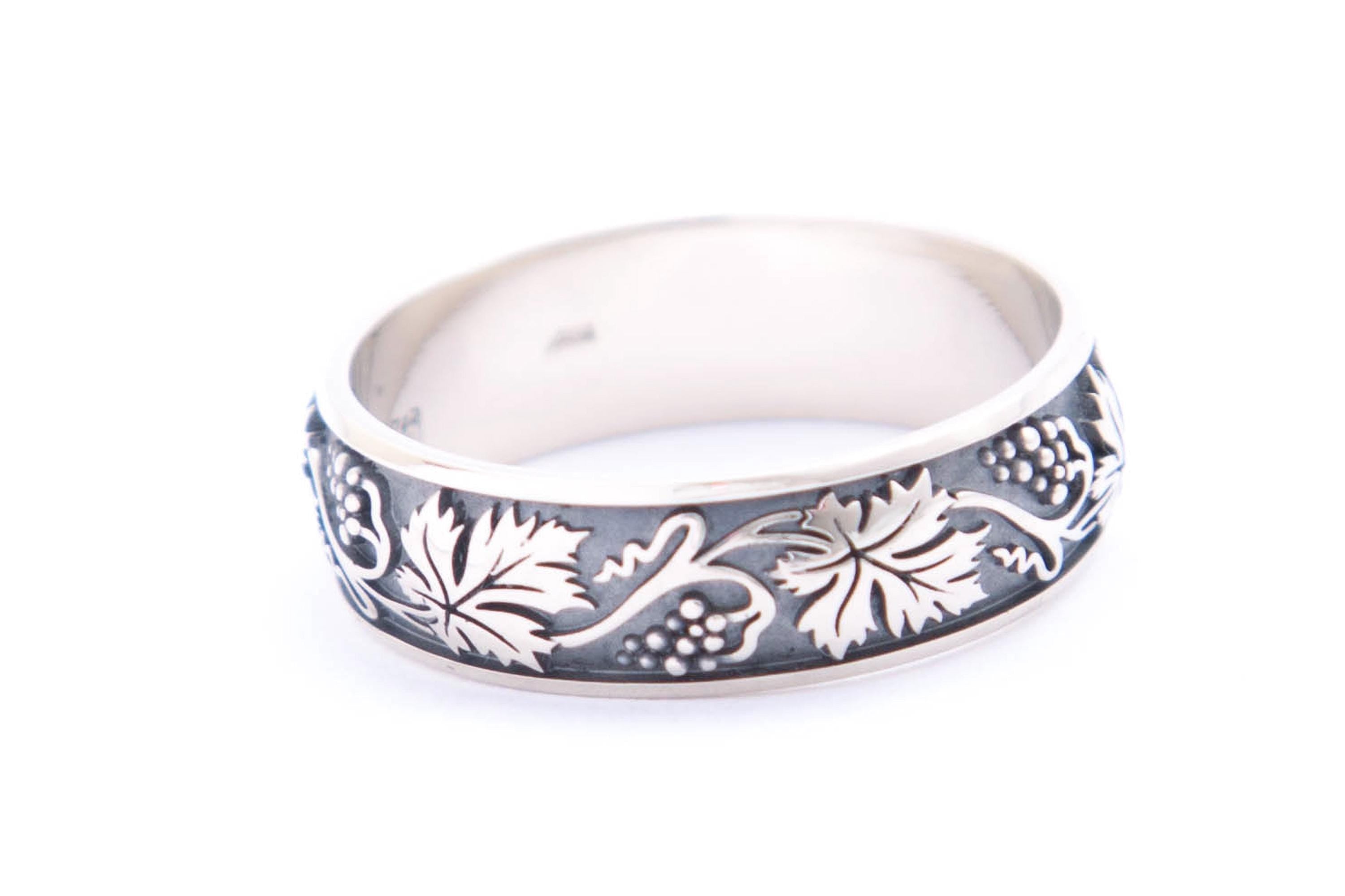 Enchanted fairy grape ring, sterling silver