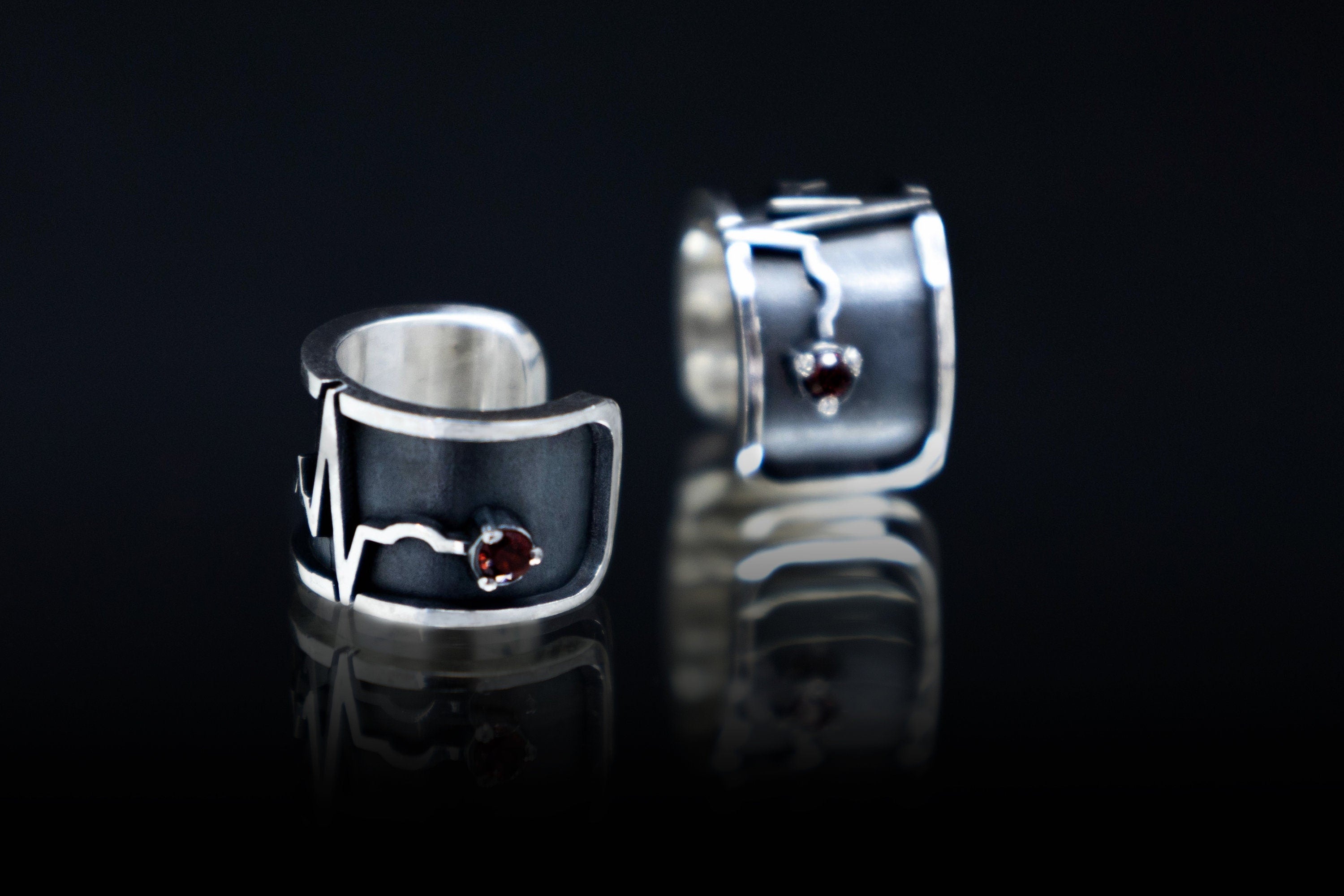Cardiogram cartilage earring in sterling silver close-up