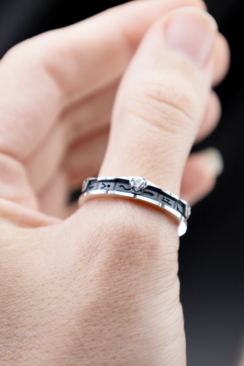Star gateway ring Whole length pattern sterling silver with lab grown diamond