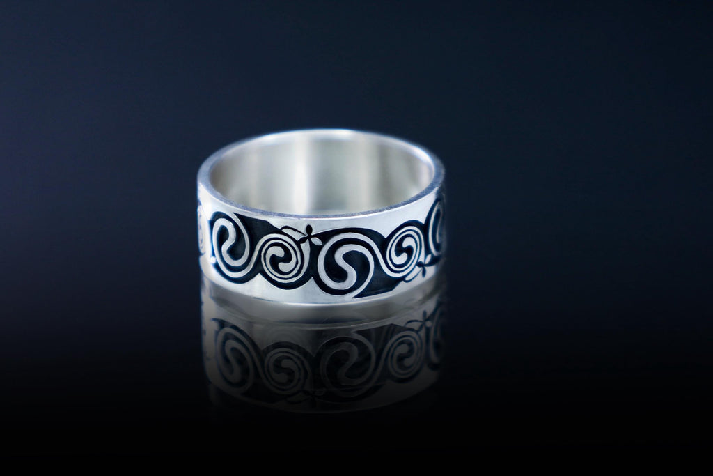 sterling silver triskelion celtic ring