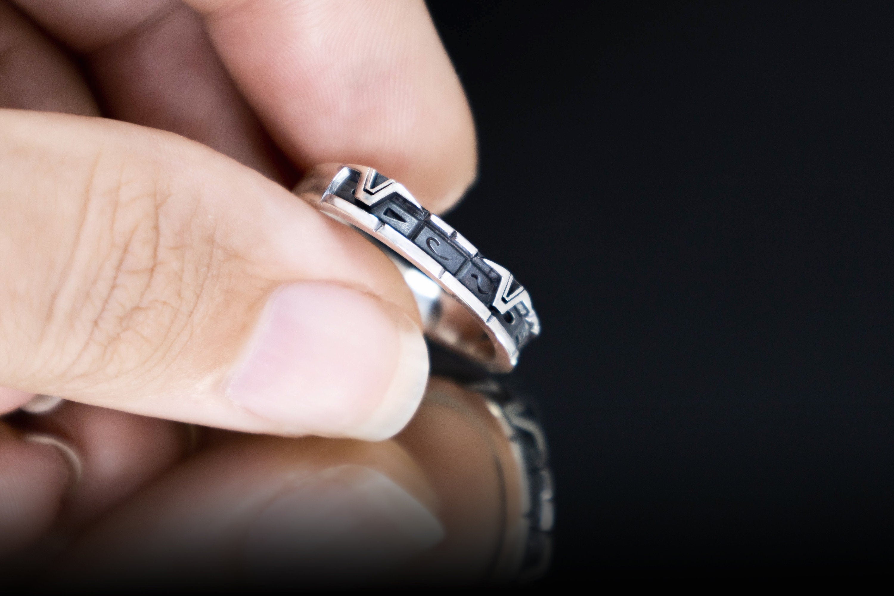 Star gate silver band with oxidized details