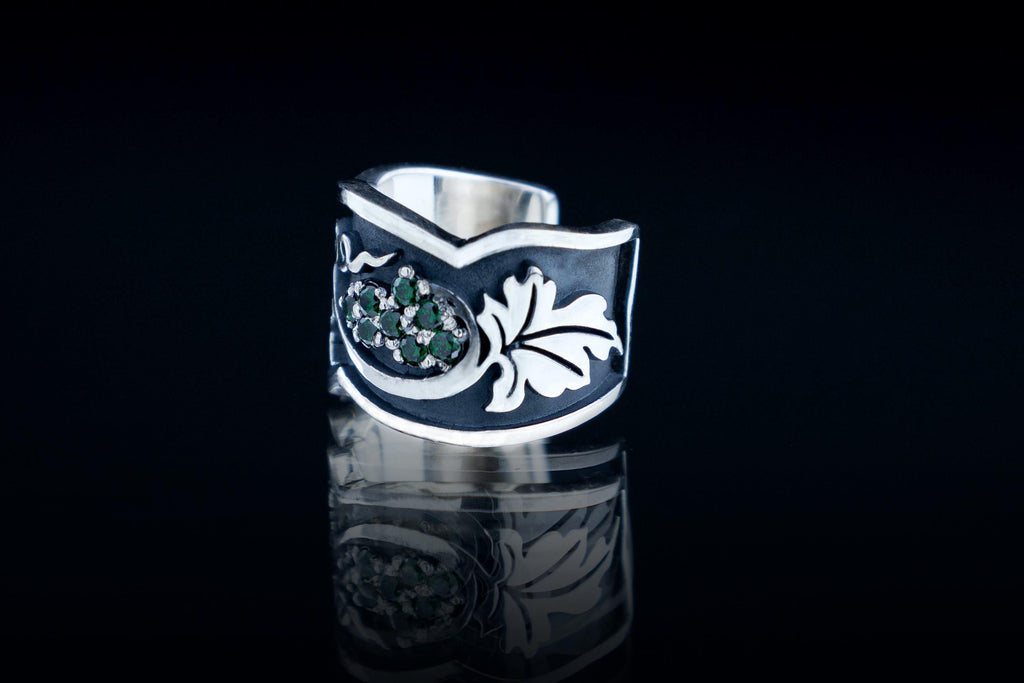 Fantasy elven style silver ear cuff