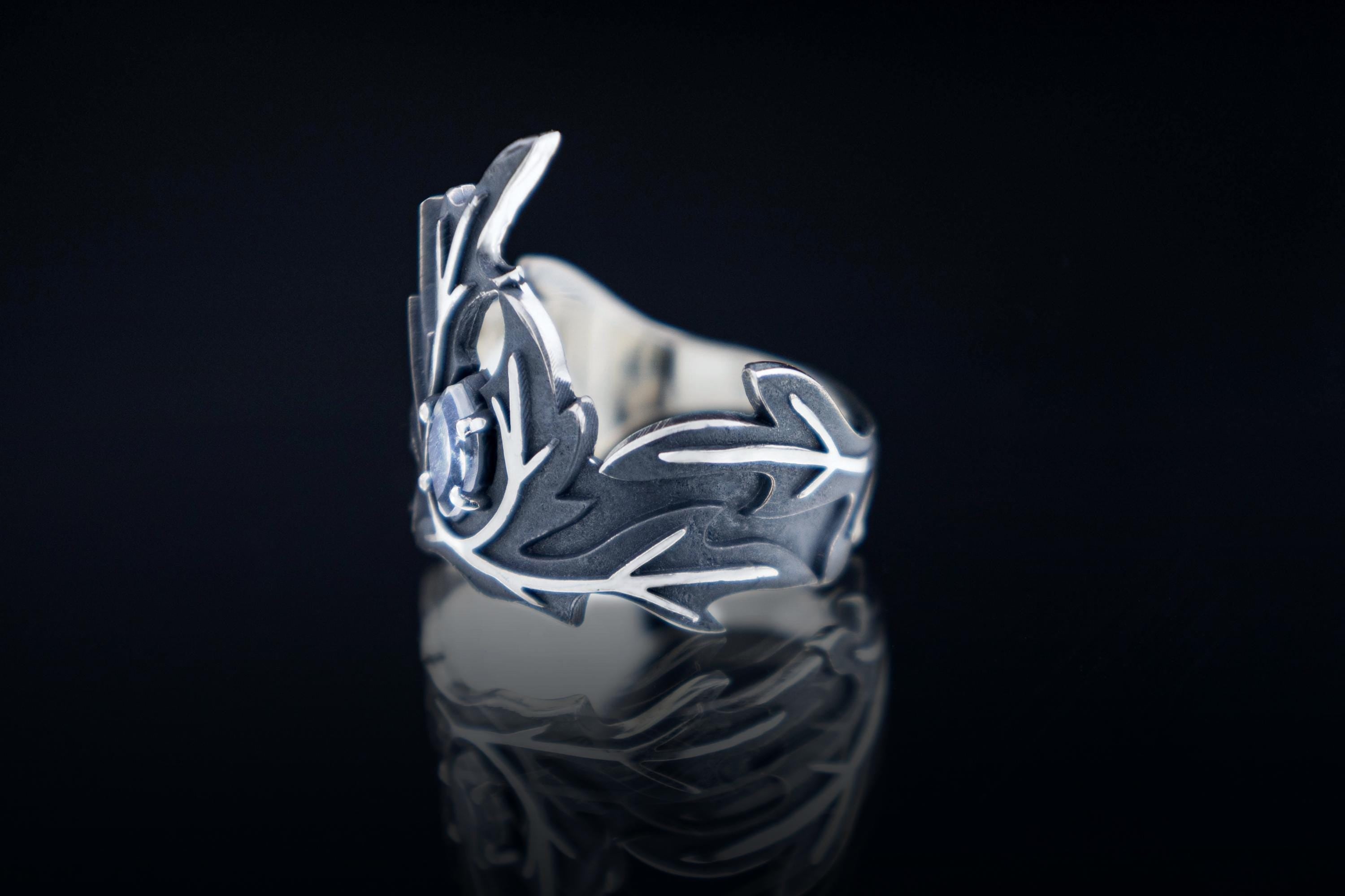 Elven fantasy silver ring with leaf crown design, moonstone