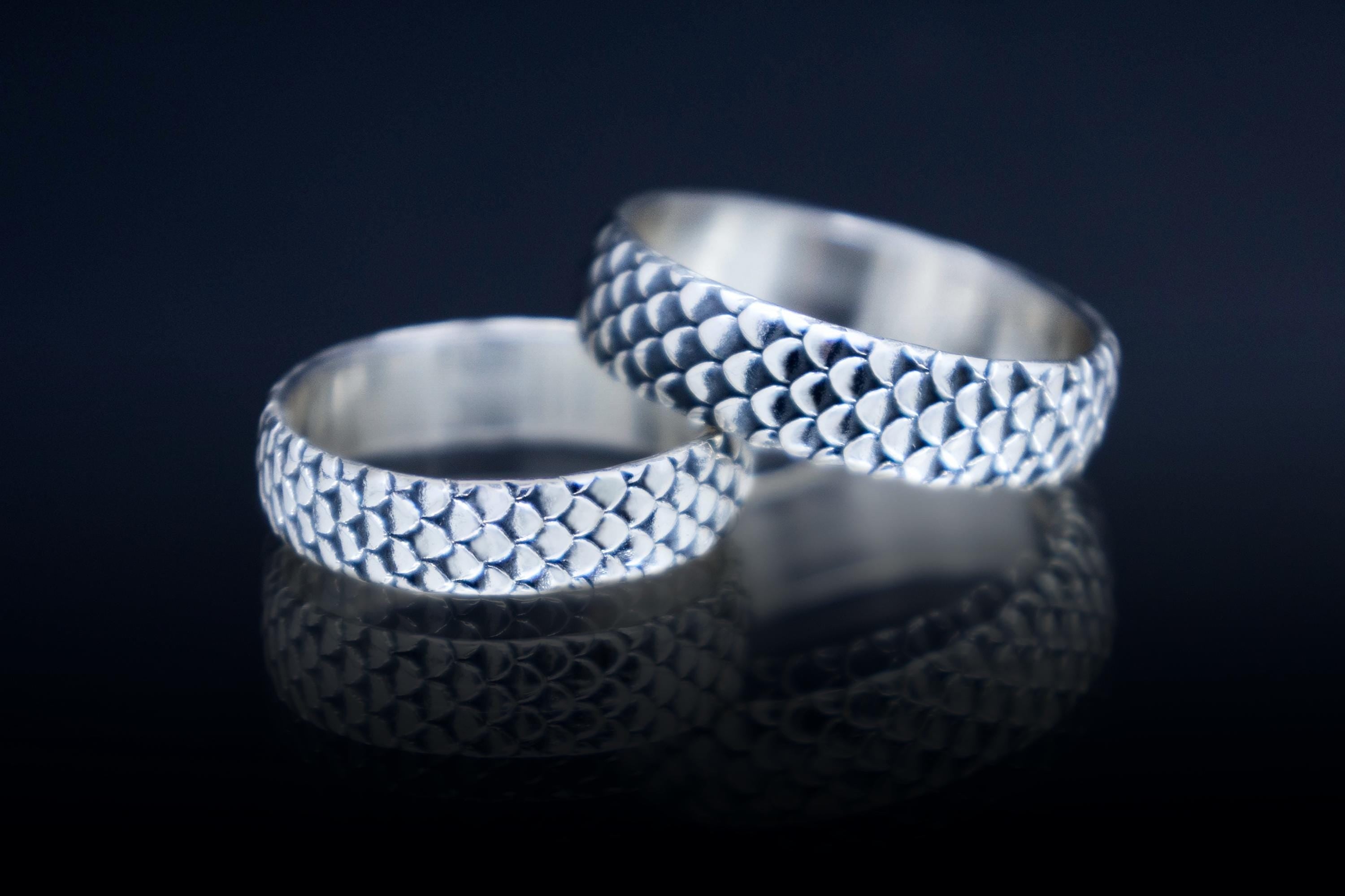 Unisex silver scale pattern rings artisan design