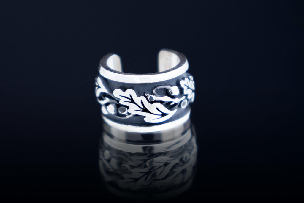 Detailed oak leaves and acorns texture on silver ear cuff
