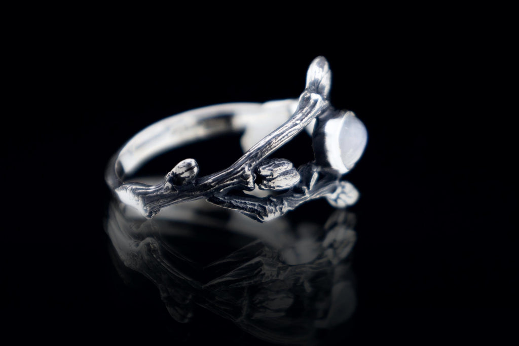 Silver branch ring with natural moonstone cabochon